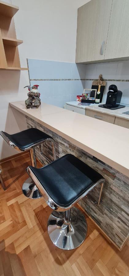 Design Apartment Business Lux 4 Star "Rio" Completely Business Lux Place In The City Center & Free Included Industry Optical Wifi & Netflix & Keyless Code Entry & Full Smart App & Kitchen & Washing Machine & Wide Terrace & Secure 2 Parking Place Ćuprija المظهر الخارجي الصورة