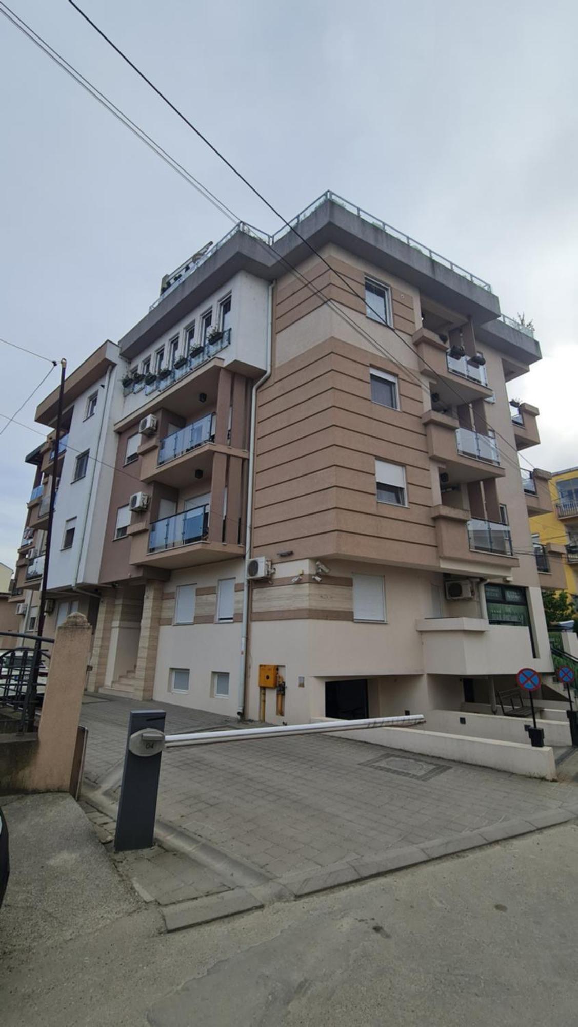 Design Apartment Business Lux 4 Star "Rio" Completely Business Lux Place In The City Center & Free Included Industry Optical Wifi & Netflix & Keyless Code Entry & Full Smart App & Kitchen & Washing Machine & Wide Terrace & Secure 2 Parking Place Ćuprija المظهر الخارجي الصورة
